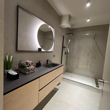 Maneo Lux Apartment