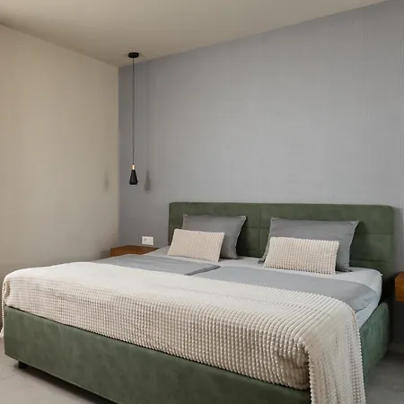 Maneo Lux Apartment *