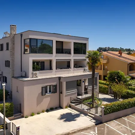 Maneo Lux Apartment Porec