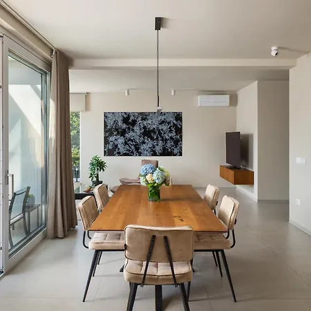 Apartment Maneo Lux *